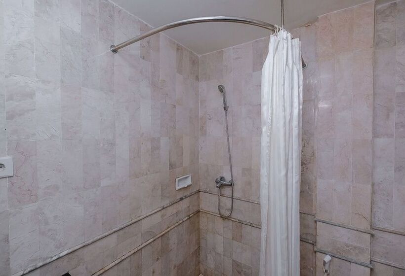 Номер Стандарт, Reddoorz Plus Near Uin Banjarmasin