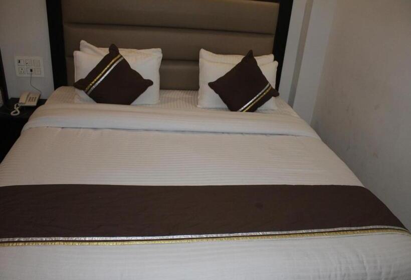 اتاق پرمیوم, Shivaye