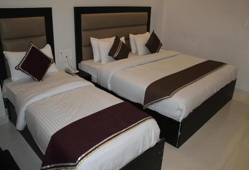 اتاق پریمیوم سه تخته, Shivaye