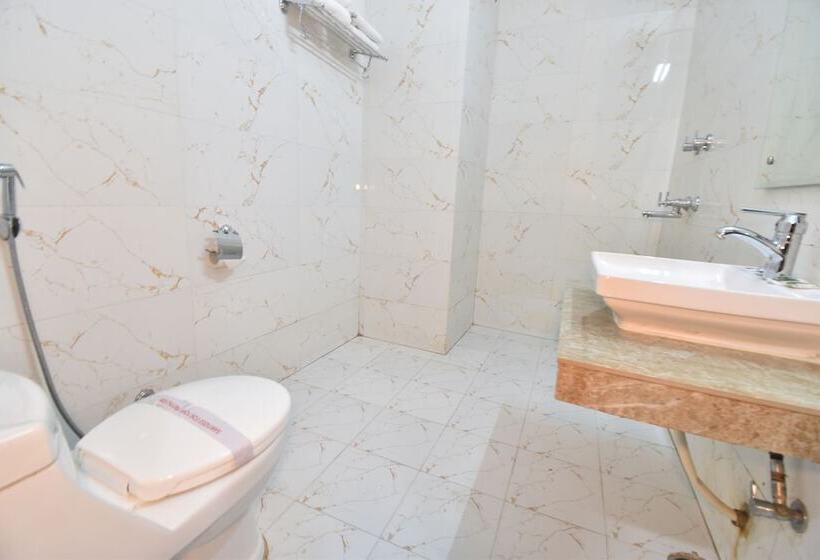 ファミリールーム, Vaishno Devi Heights