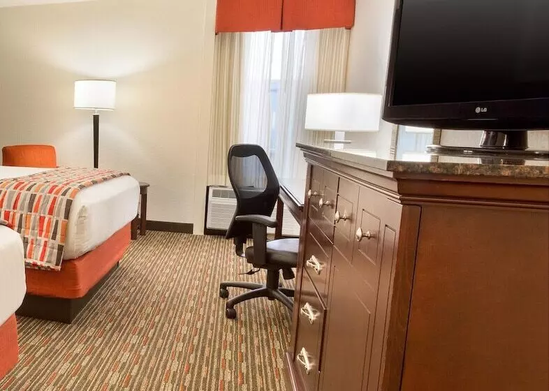 اتاق دلوکس مخصوص معلولین, Drury Inn & Suites St. Louis Airport