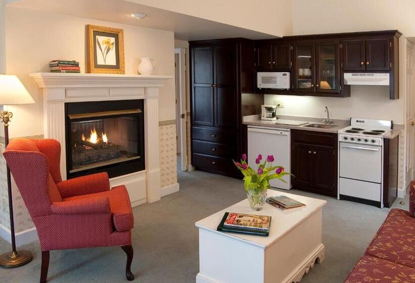 디럭스 스위트, Eagle Harbor Inn