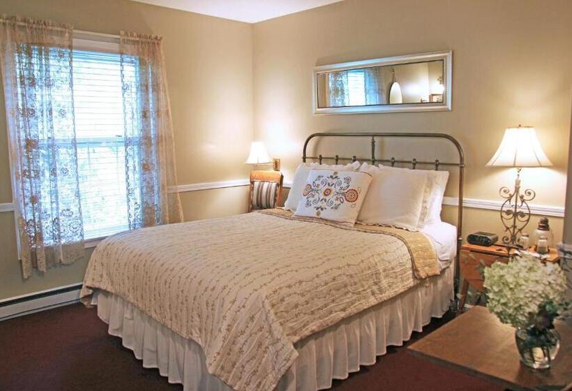 إستوديو قياسى, Eagle Harbor Inn