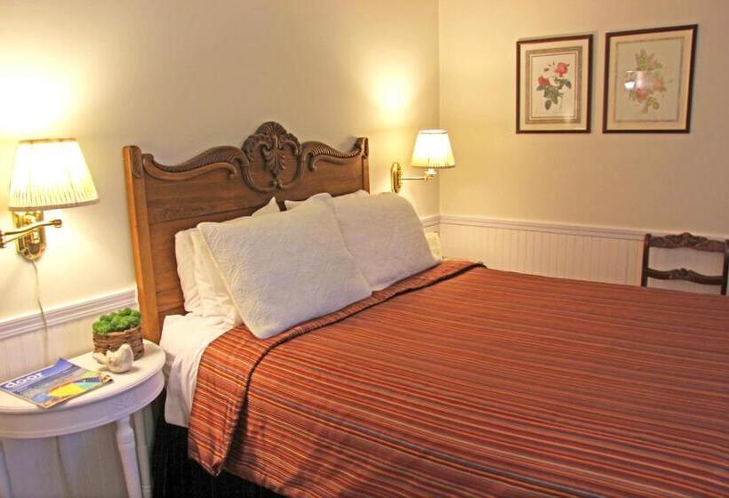 스탠다드 스튜디오, Eagle Harbor Inn