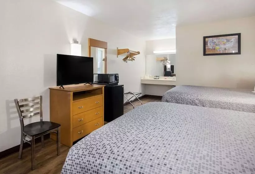 ２ダブルベッドのスタンダードルーム, Econo Lodge