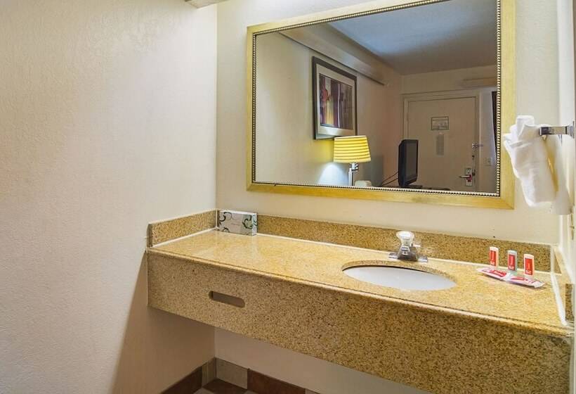 חדר סטנדרט שתי מיטות זוגיות, Econo Lodge