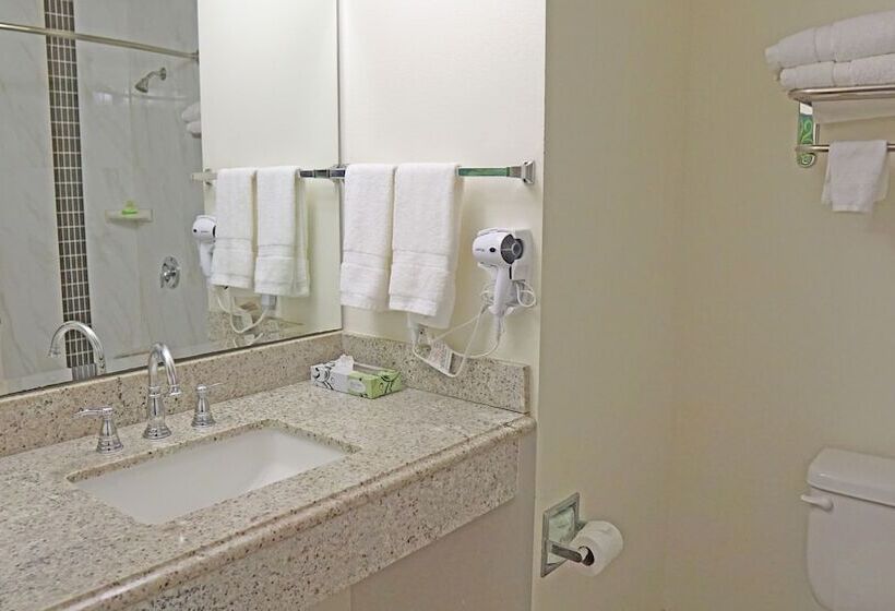 اتاق استاندارد با 2 تخت دوبل, Ocean Surf Inn & Suites