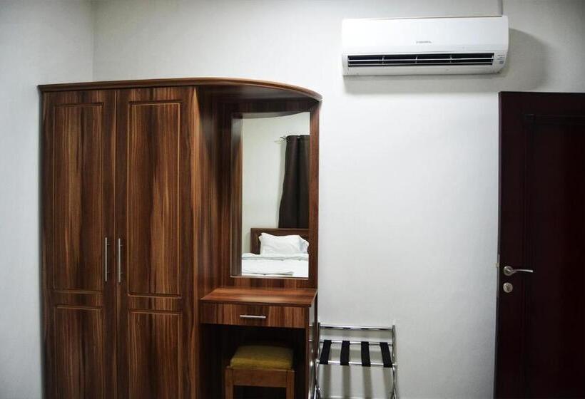 سوییت جونیور, Baiti Furnished Apartments