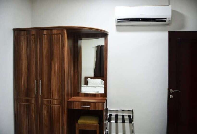 سوییت جونیور, Baiti Furnished Apartments