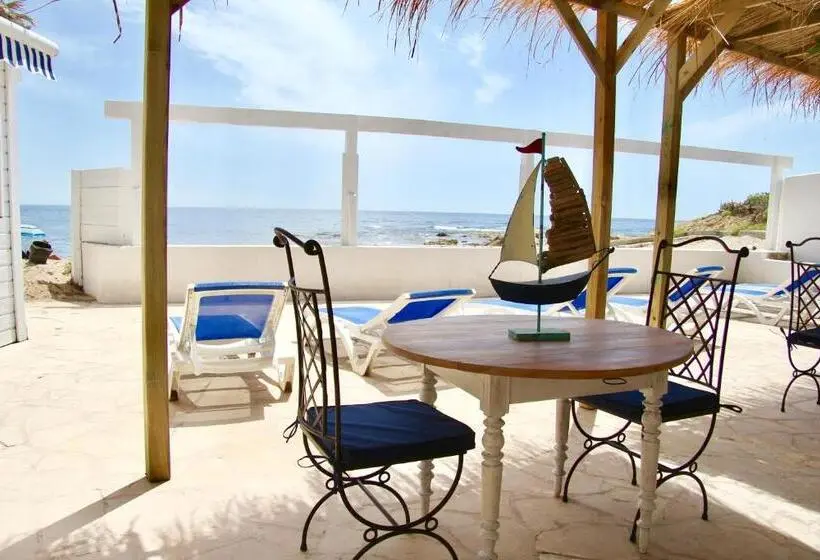 Triple Room Sea View, Villa Sunbeach