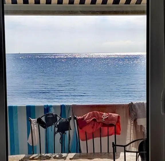 海の見えるスタンダードスタジオ, Villa Sunbeach