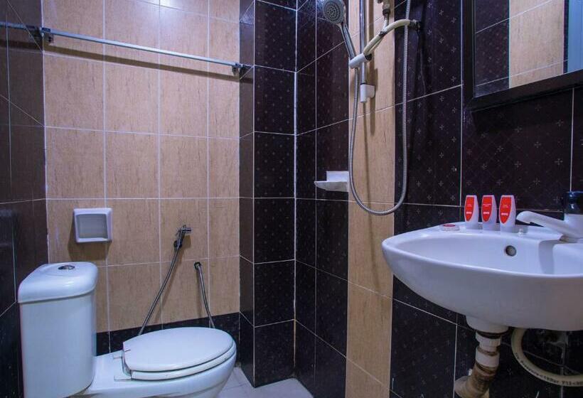 Номер Deluxe, Royals Star