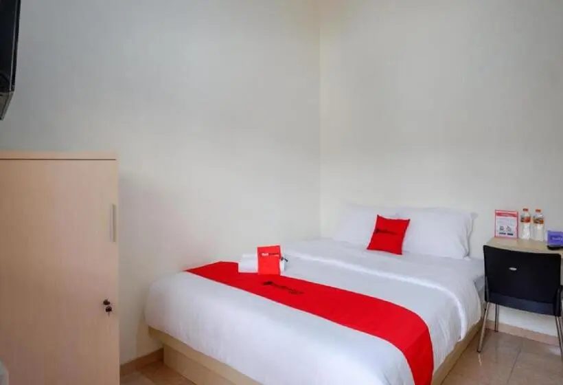 スタンダードルーム, Reddoorz Near Alun Alun Kudus 2