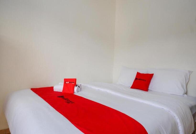 Номер Стандарт, Reddoorz Near Alun Alun Kudus 2