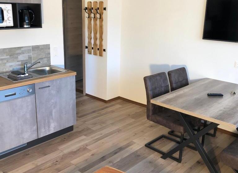 低层单卧公寓, Haus Marjanne