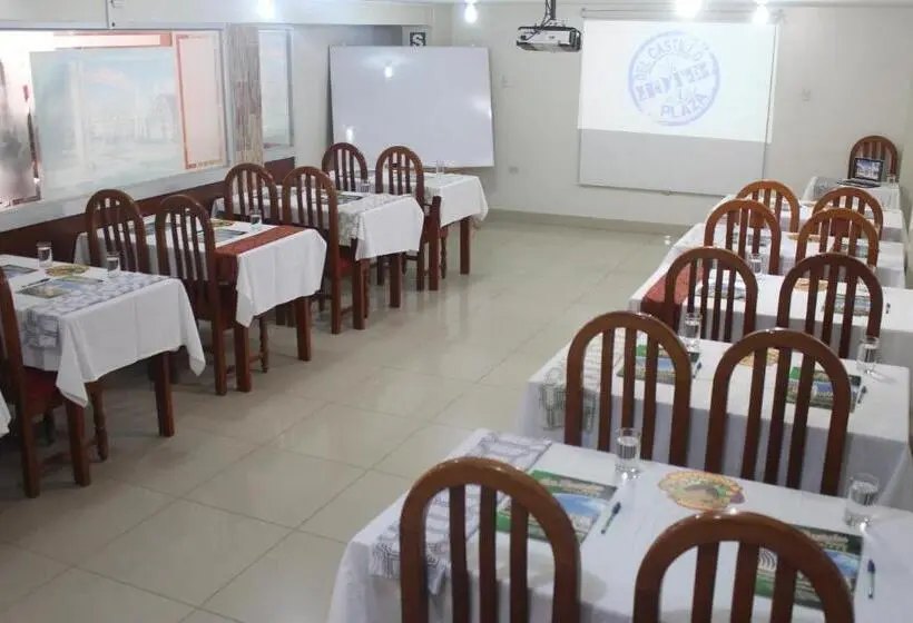 Deluxe-studio, Auditorio & Centro De Capacitaciones Central Park Pucallpa