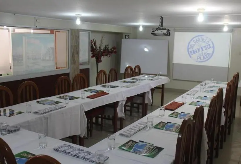 Deluxe-studio, Auditorio & Centro De Capacitaciones Central Park Pucallpa