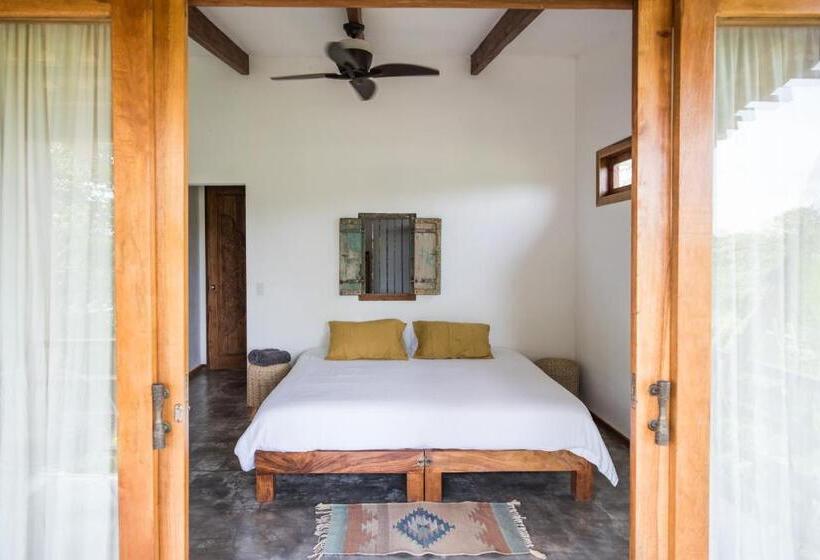 스탠다드 룸 킹사이즈 침대, Lucero