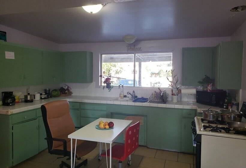 バス共有のスタンダードルーム, Crashpod Hostel