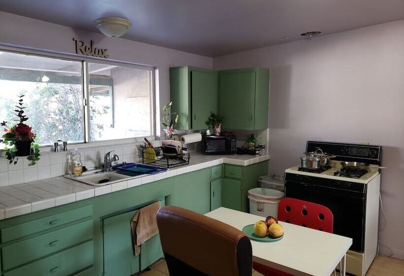 バス共有のスタンダードルーム, Crashpod Hostel