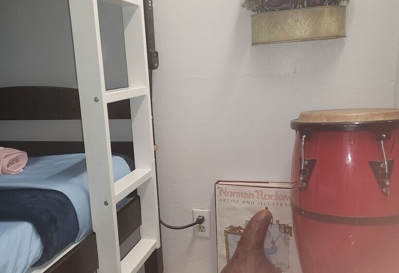 スタンダードルーム, Crashpod Hostel