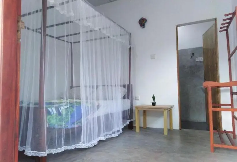 Economy-huone, Jungle Villa