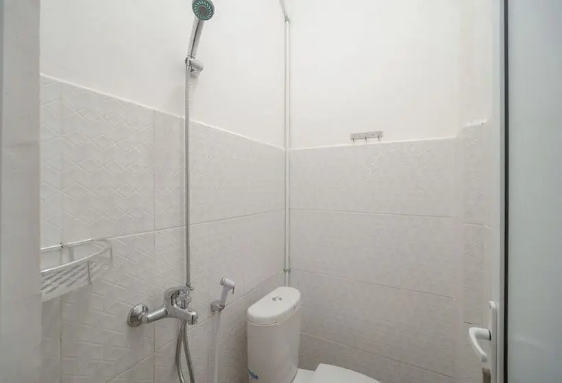 スタンダードルーム, Reddoorz Plus At Grand Tara Homestay Palembang