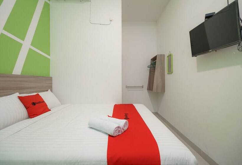 스탠다드 룸, Reddoorz Plus At Grand Tara Homestay Palembang