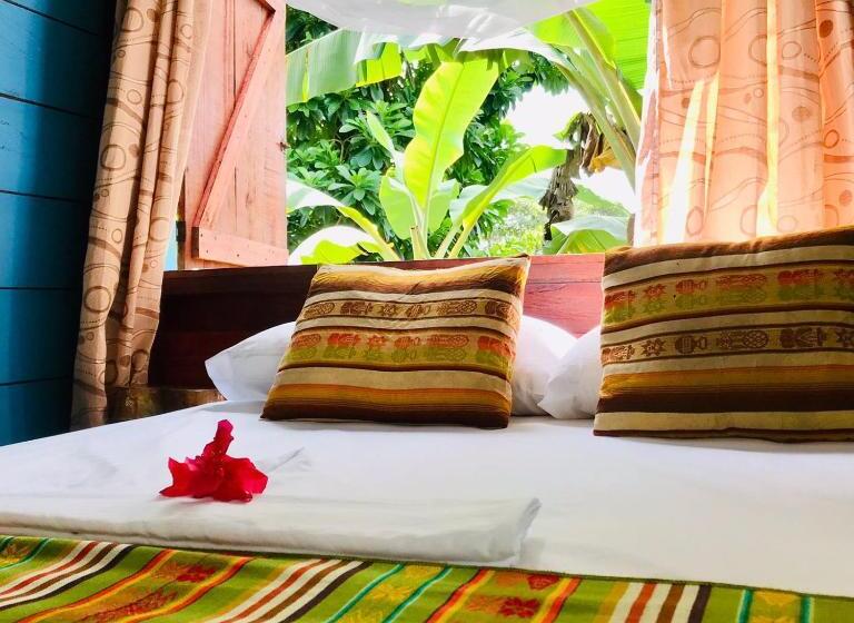 Шале 1 Спальня, Hostal Doble Vista