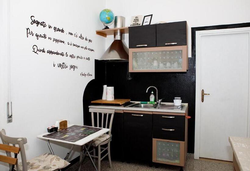 חדר דלוקס, Santu Bustianu