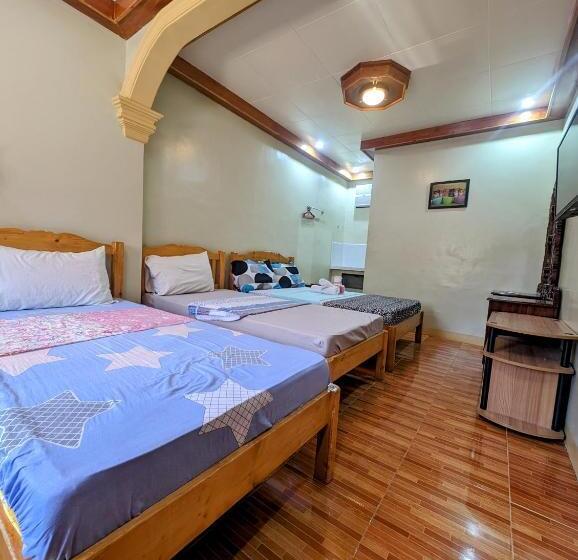 اتاق خانوادگی, Screaming Gecko Hostel