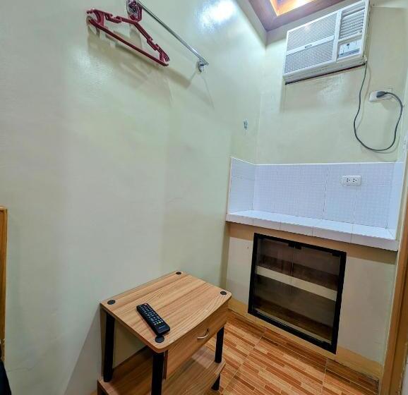 침실 2개 아파트, Screaming Gecko Hostel