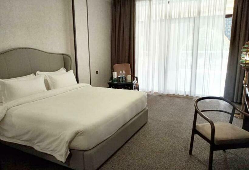 اتاق لوکس, Jannat Resort Osh