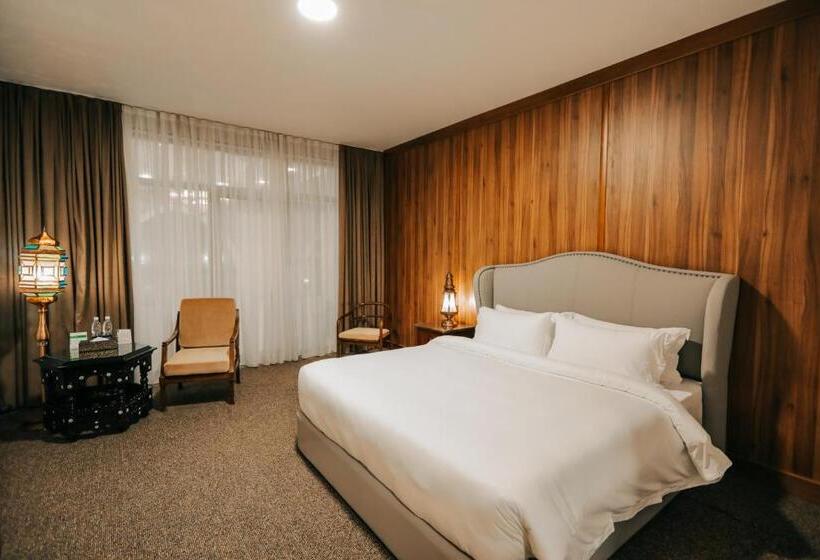 اتاق لوکس, Jannat Resort Osh