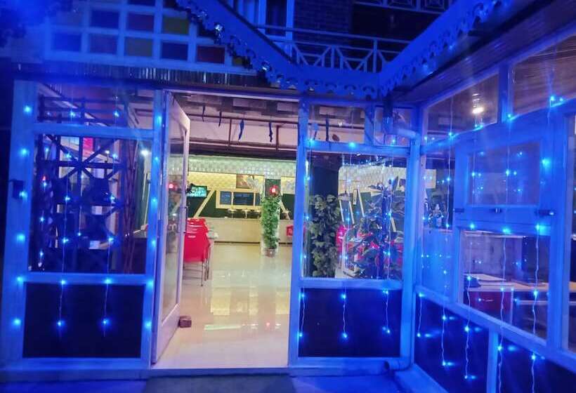 اتاق لوکس, Royal Green Buds