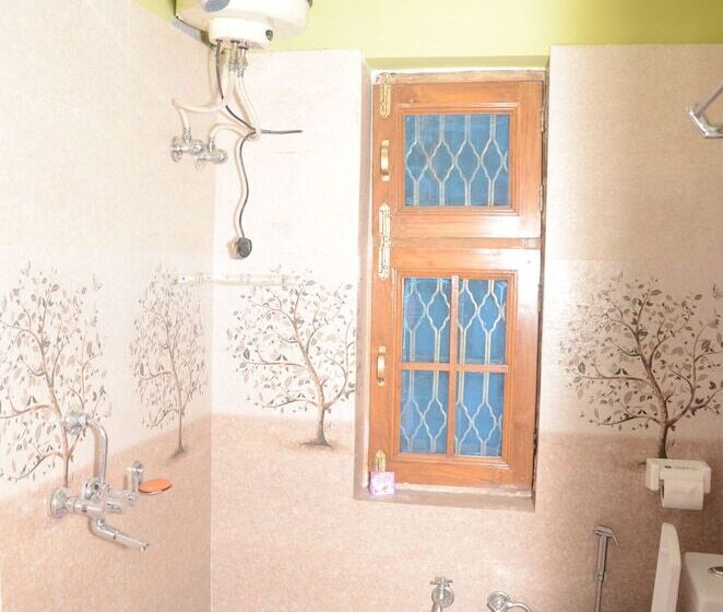 اتاق استاندارد, Royal Green Buds