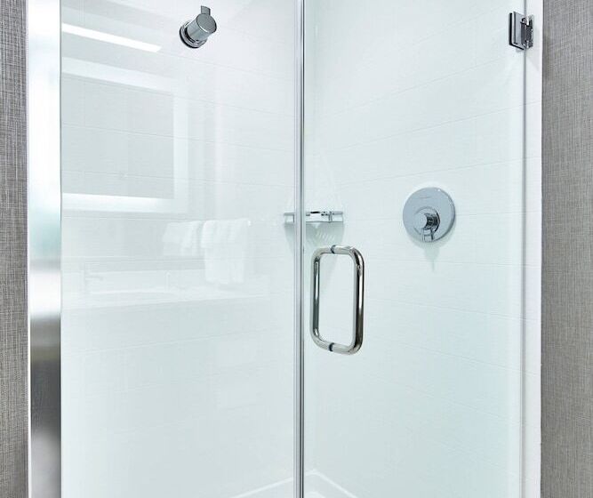 سوییت, Springhill Suites Charlotte At Carowinds