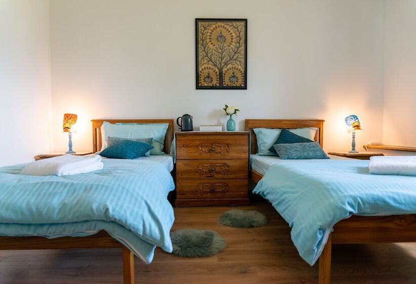 חדר סטנדרט נוף להרים, Sanskriti