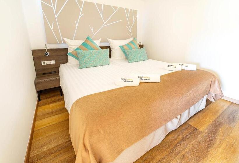 스탠다드 방갈로, Paradise Residencial