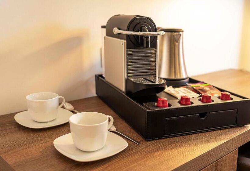 جناح, Paradise Residencial