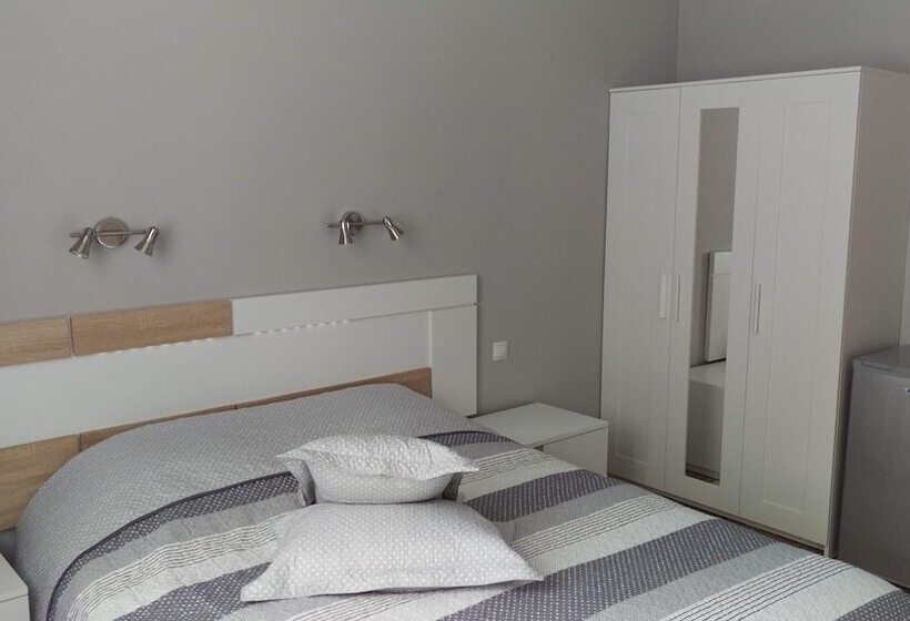 스탠다드 룸 공동 욕실, Urban Rooms San Roque With Solarium