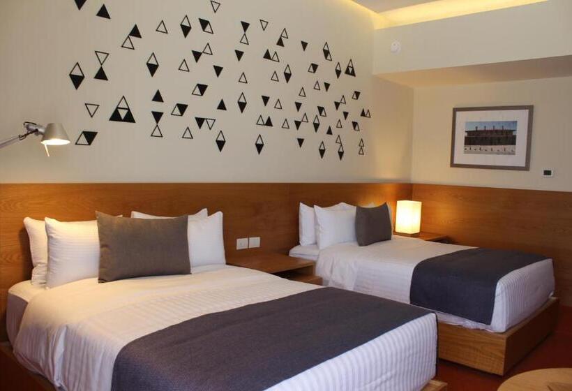 Quarto Estandar 2 Camas Casal, Mexico Plaza Queretaro