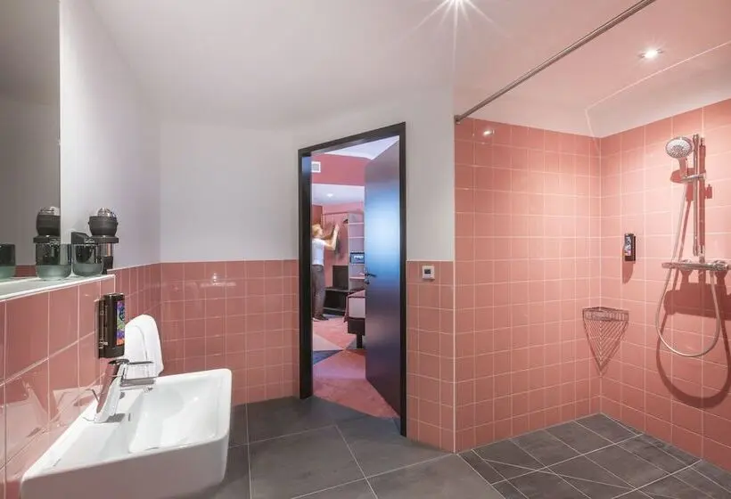 اتاق استاندارد, Holiday Inn   The Niu, Loco Munich North, An Ihg