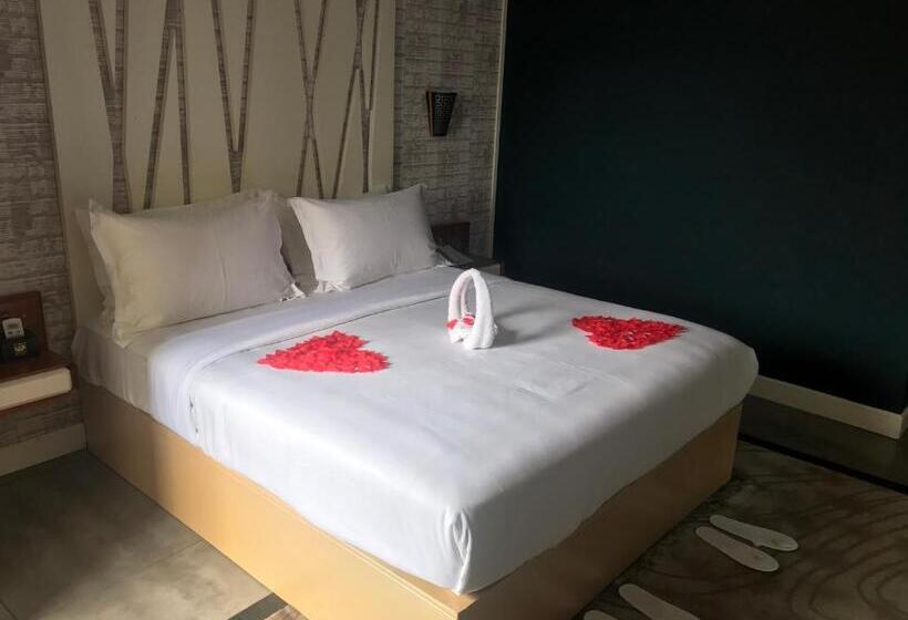 اتاق استاندارد, Boun S