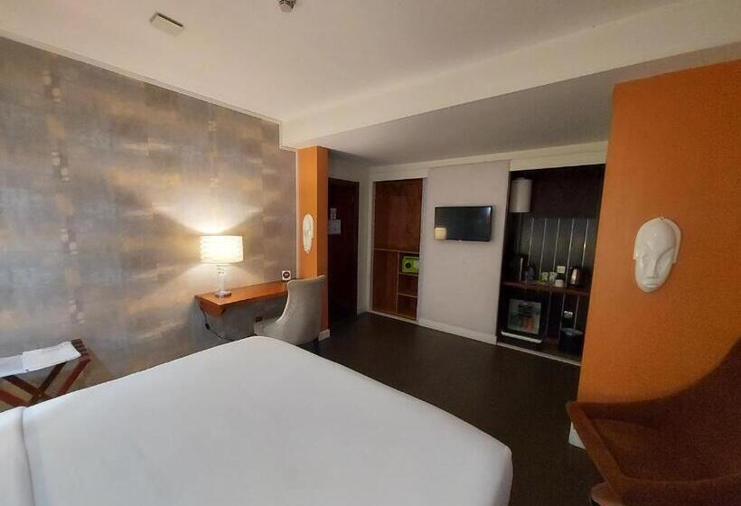 اتاق استاندارد با تخت بزرگ, Boun S