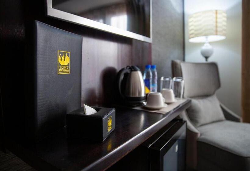 اتاق استاندارد با تخت بزرگ, Boun S