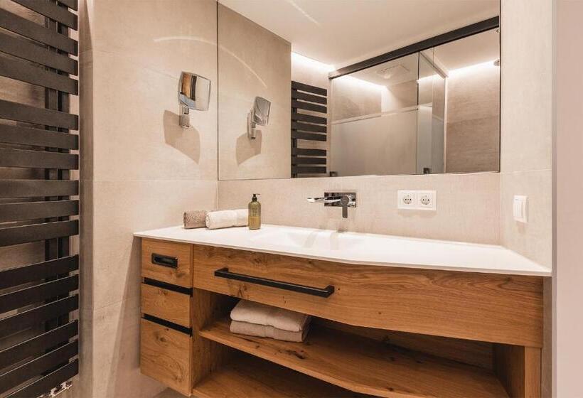 标准间, Garni Hubertushof