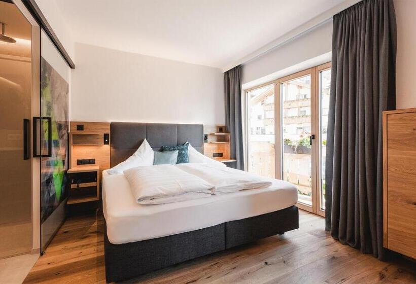 四人标准间, Garni Hubertushof