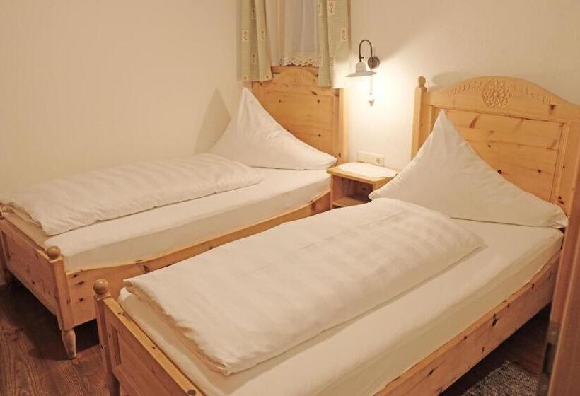 패밀리 룸, Garni Hubertushof
