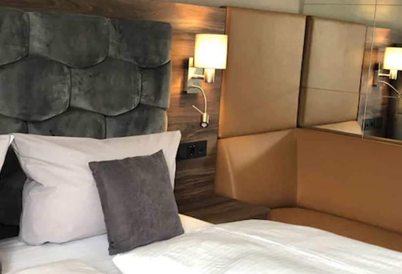 Номер бизнес-класса, Intergroup Business & Design Hotel Ingolstadt